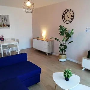  Appartement Arenez : Cocooning 50m2 Proche Arena