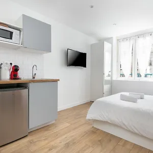  Appartement Du - Superbe Studio Neuf, 2e étage En Hypercentre Et Tramway