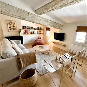 https://appartement-hyper-centre-aix.fr-provencehotel.com